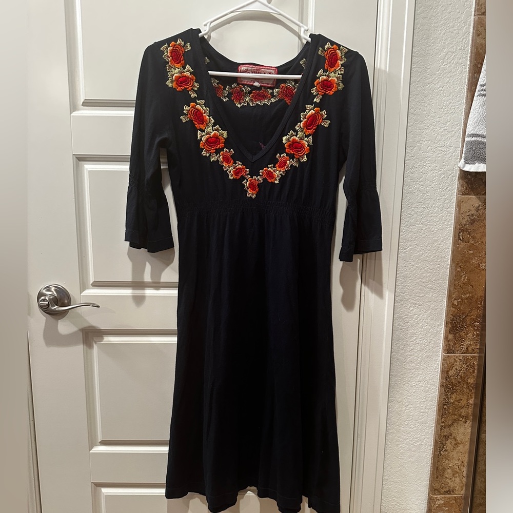 Sz small Y2K Johnny Was JWLA embroidered dress